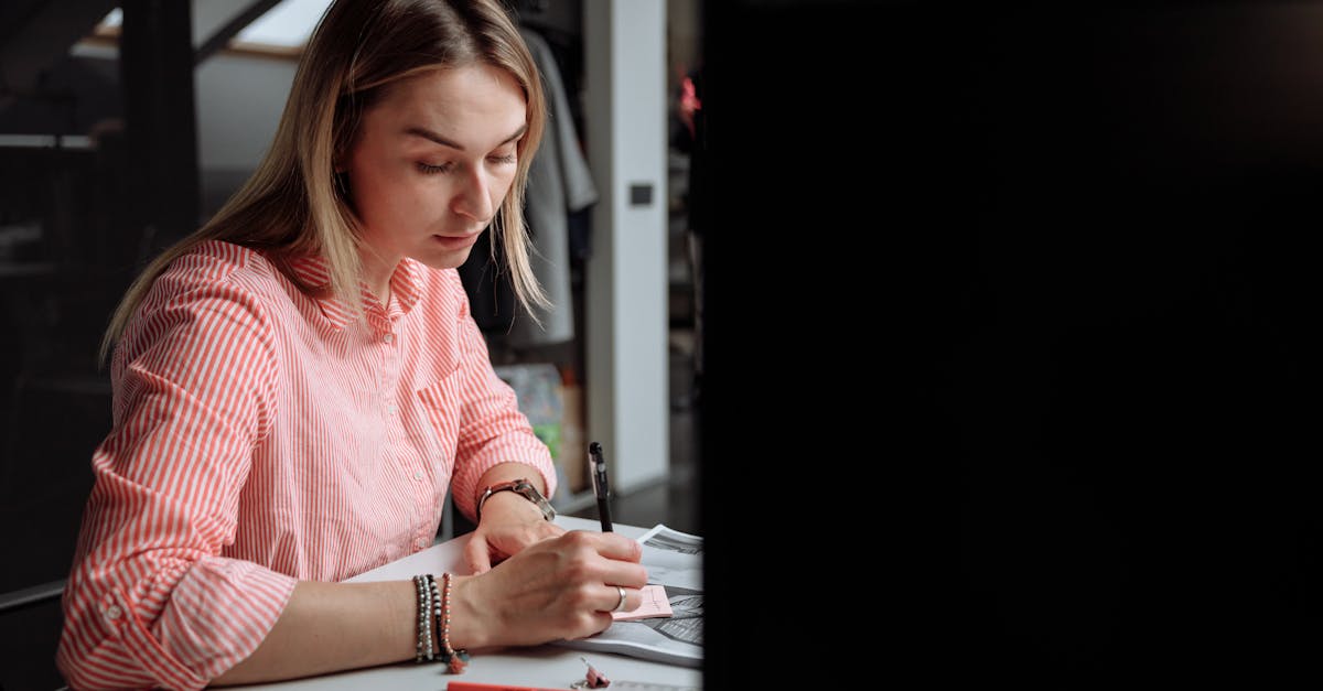 百度实名账号：道具头盔购买平台